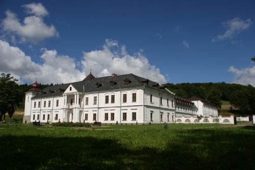 Univ Lavra