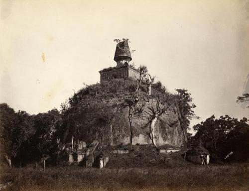 Ruins of Polonnaruwa in colonial times