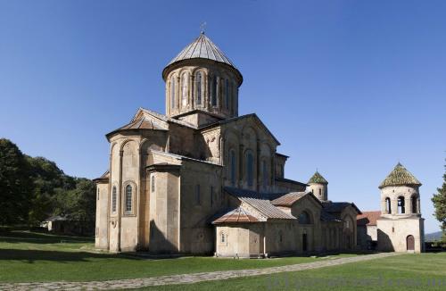 Храм Рождества Богородицы в Гелатском монастыре