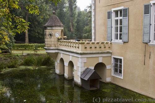Палац Вестхузен (Wasserschloss Westhusen)