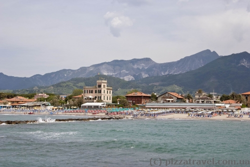 Beaches in Marina di Massa