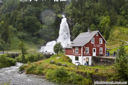 Steinsdalsfossen Waterfall