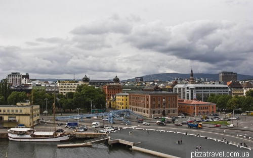 Вид на Осло с крыши оперного театра