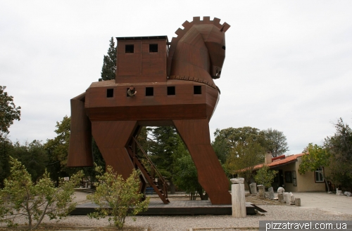 Trojan Horse in Troy