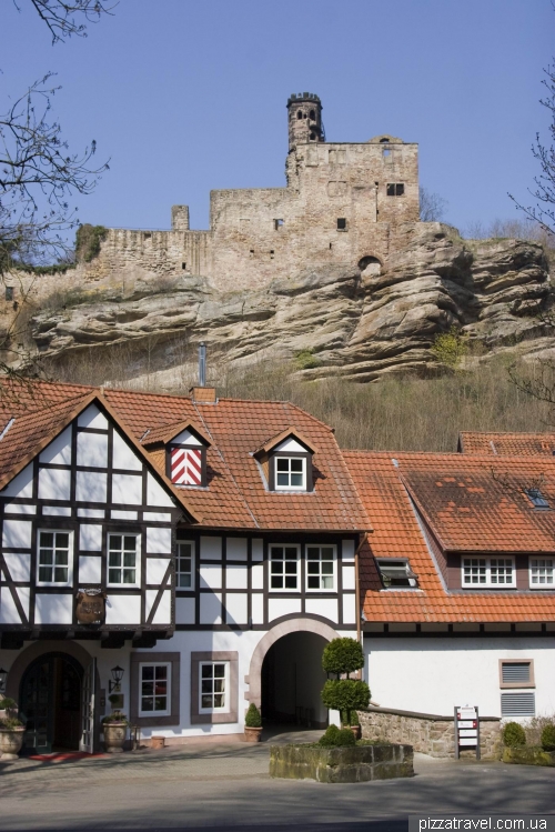 Замок Харденберг и отель