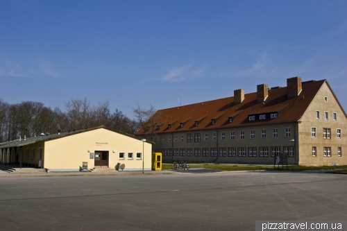 Казарми СС