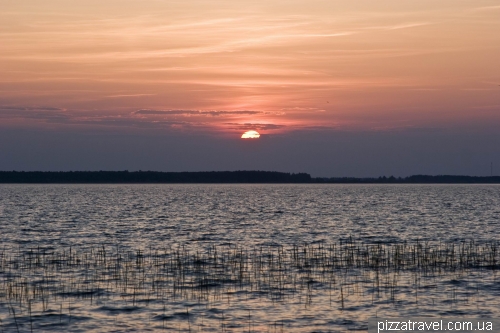 Захід сонця на озері Світязь