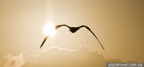 Sunrise near the Chinese Hat island