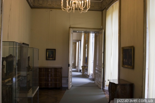 Внутри дворца в Людвигслюсте