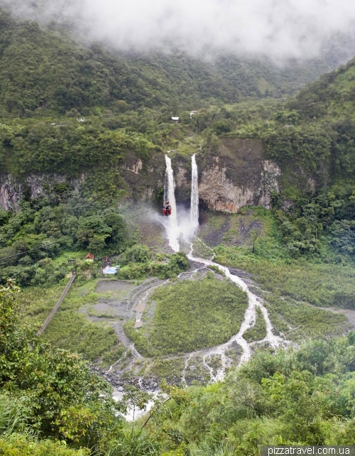 Cascada El Manto de la Novia waterfall