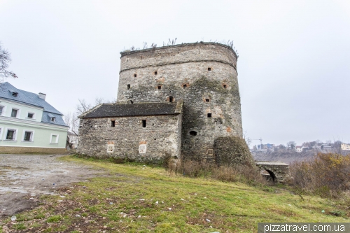 Кушнірська вежа та вітряна брама (1585)