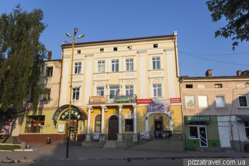 Бережани