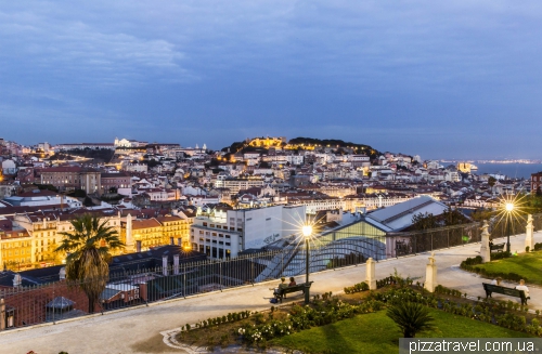 Lisbon, Miradouro São Pedro de Alcântara