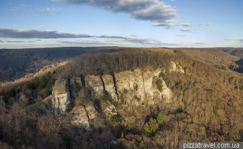 Скелі Високий Камінь (Hohenstein Klippen)