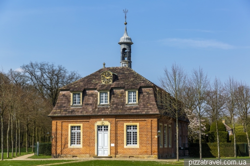 Замок Клеменсверт (Schloss Clemenswerth)