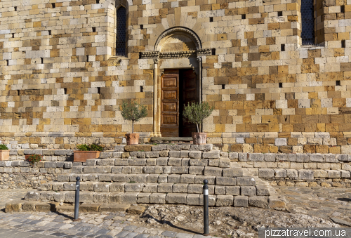 Монтефоллоніко (Montefollonico)