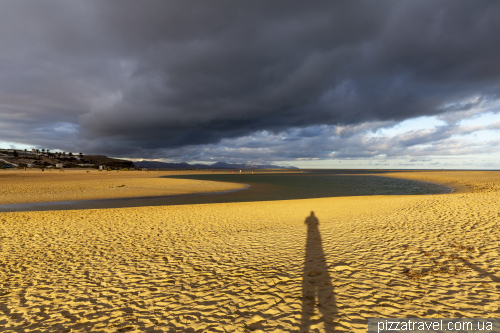 Пляж Сотавенто де Хандия (Playa de Sotavento de Jandía) на Фуэртевентуре