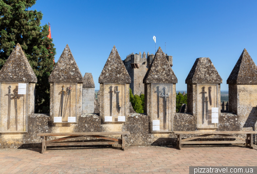 Замок Альмодовар-дель-Ріо (Castillo Almodóvar del Río)