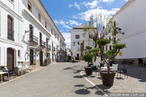 Каса́рес (Casares)