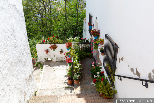 Каса́рес (Casares)