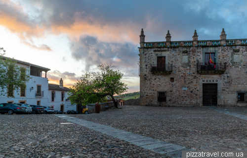 Касерес (Caceres)