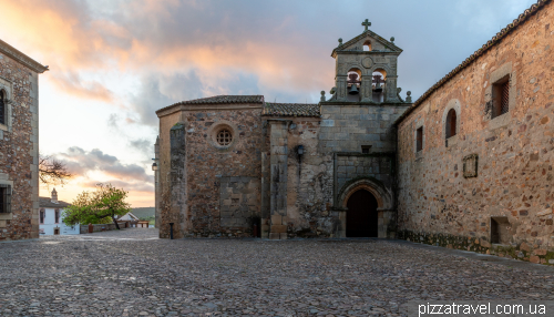 Касерес (Caceres)