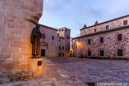 Касерес (Caceres)