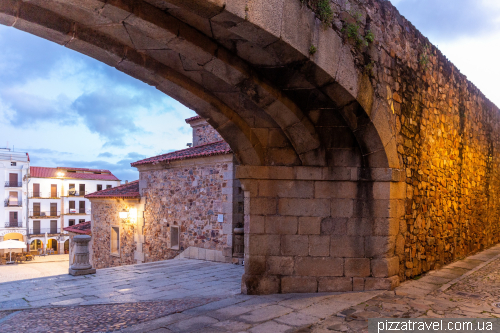 Касерес (Caceres)