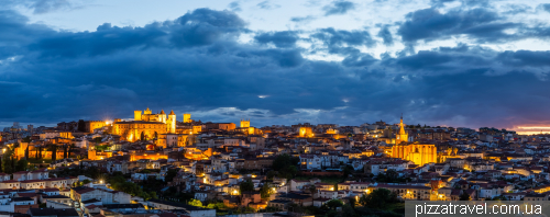 Касерес (Caceres)
