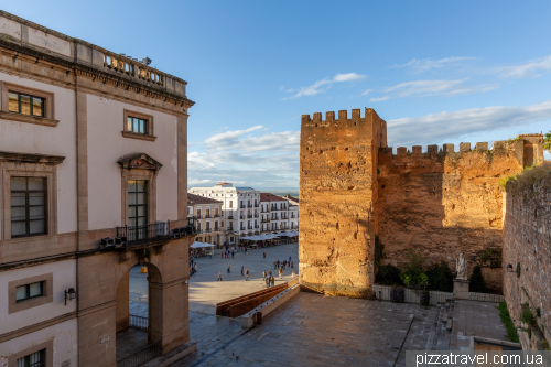 Касерес (Caceres)
