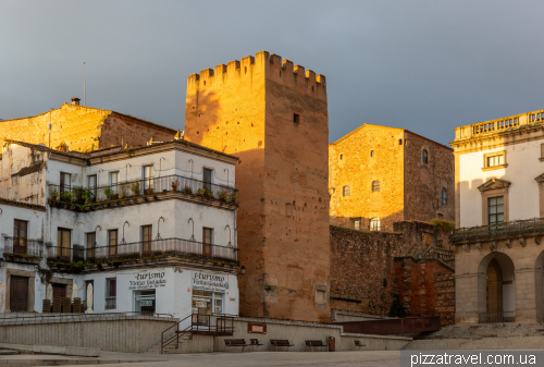 Касерес (Caceres)