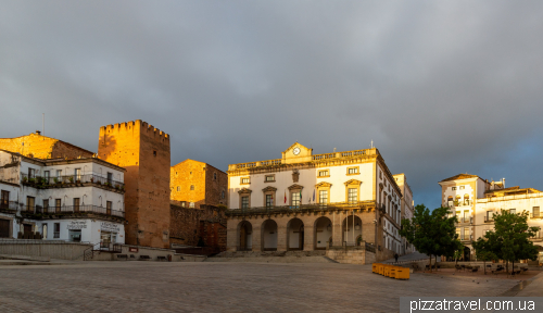 Касерес (Caceres)