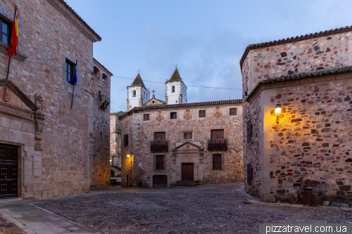 Касерес (Caceres)
