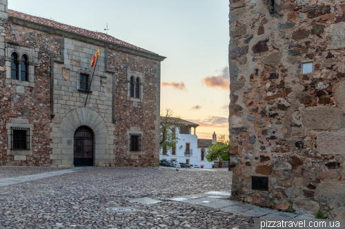 Касерес (Caceres)
