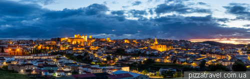 Касерес (Caceres)