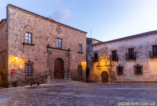 Касерес (Caceres)