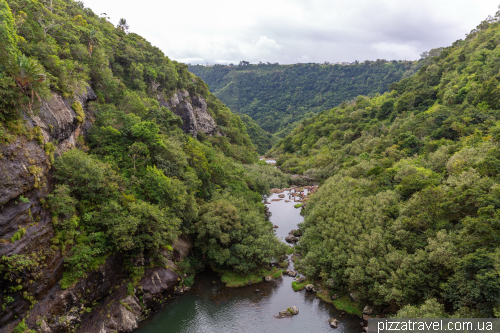 Водопады Тамаринд (Tamarind Falls)