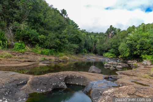 Водопады Тамаринд (Tamarind Falls)