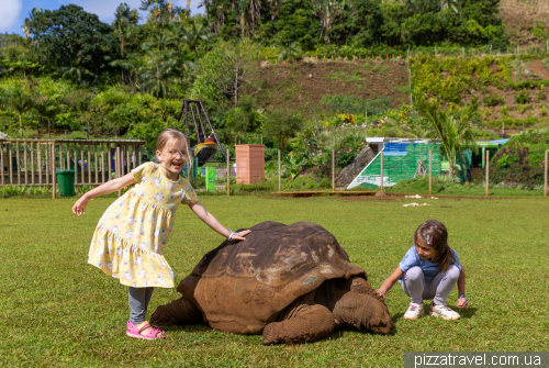 Парк активных развлечений Долина цветов (La Vallée Des Couleurs Nature Park)
