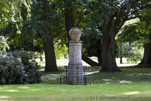 Park near the Huennefeld Castle